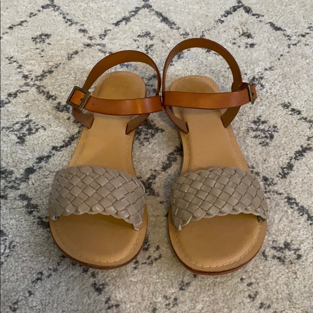 Ankle strap sandals